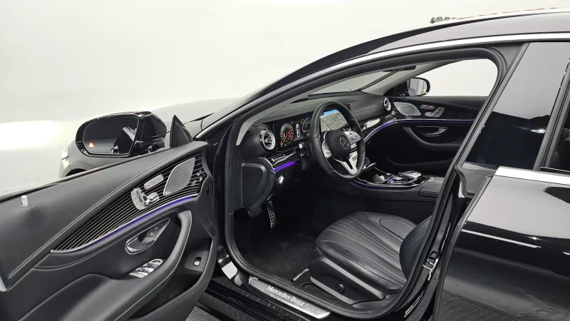 Mercedes-Benz CLS-Class