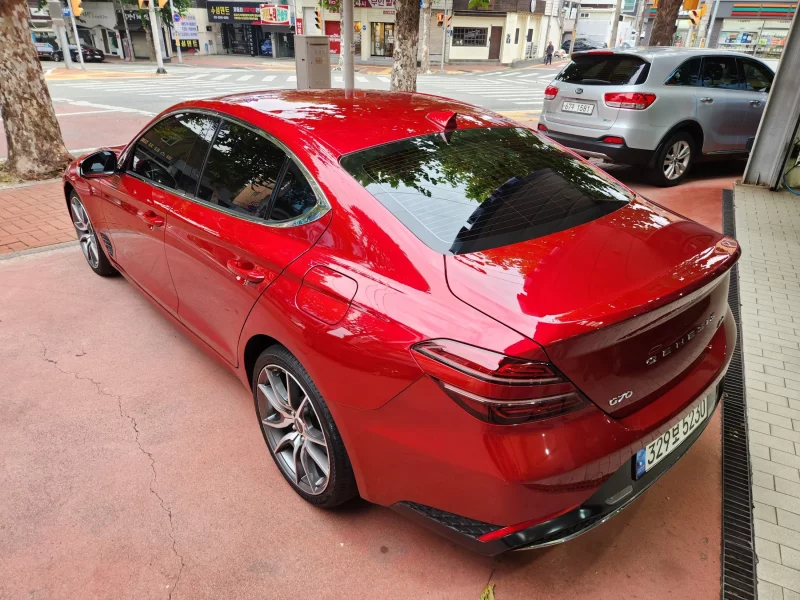 Genesis G70