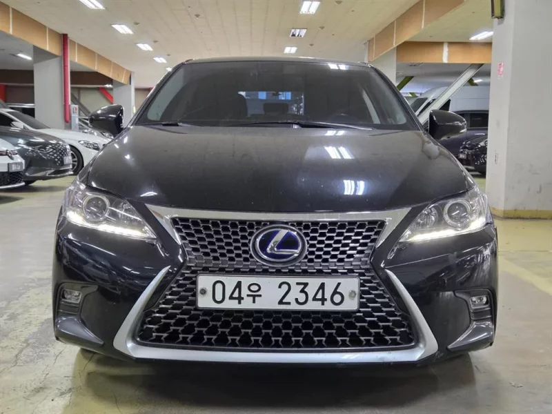 Lexus CT200h