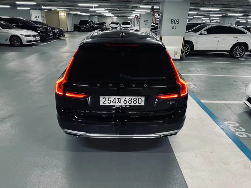 Volvo V90