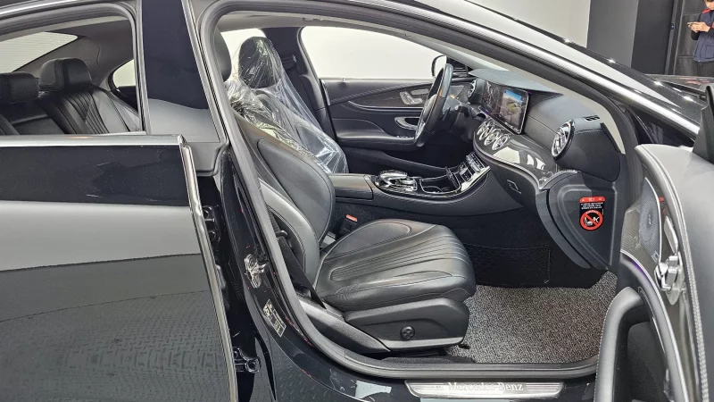 Mercedes-Benz CLS-Class