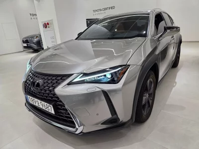 Lexus UX