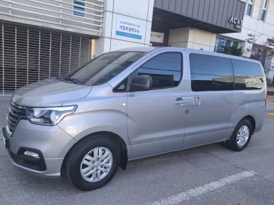 Hyundai Grand Starex