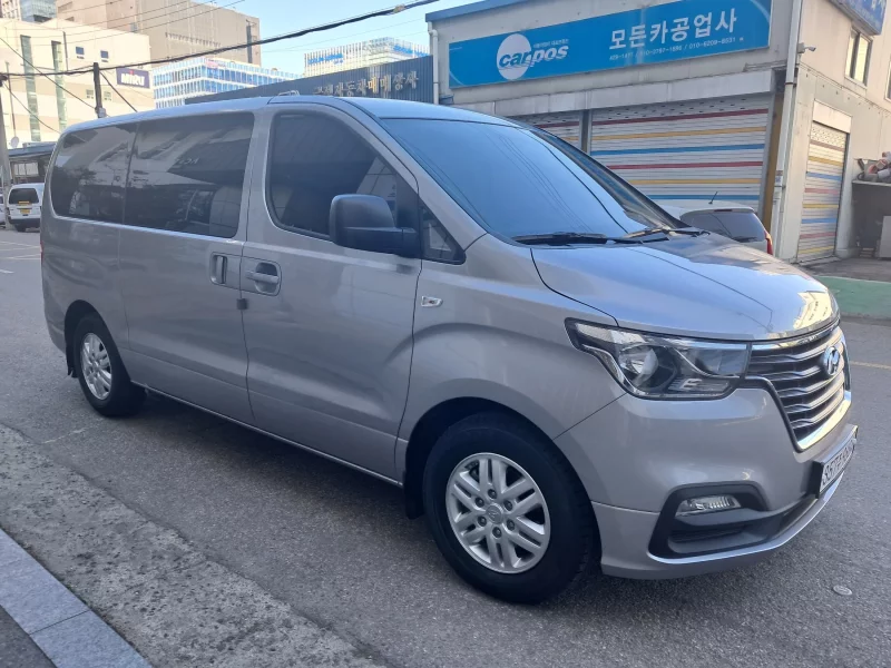 Hyundai Grand Starex