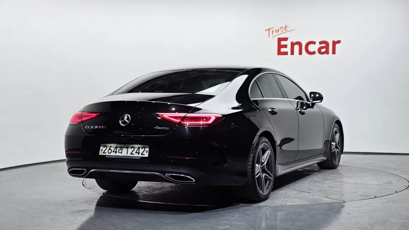 Mercedes-Benz CLS-Class