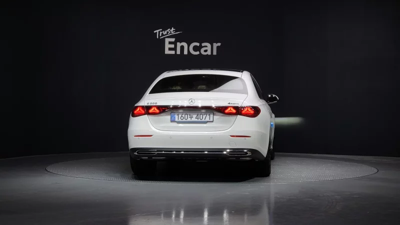 Mercedes-Benz E-Class