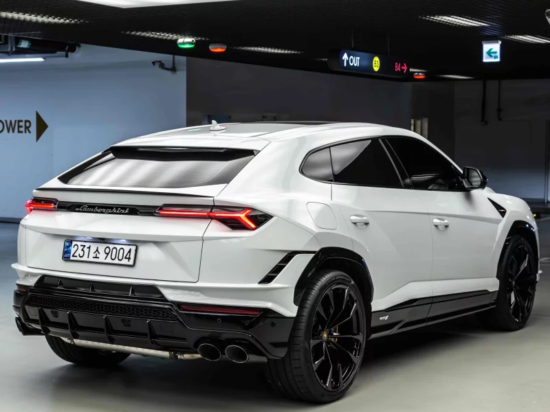 Lamborghini URUS