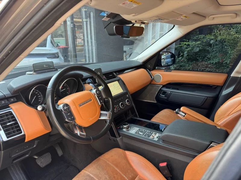 Land Rover DISCOVERY