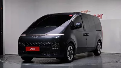 Hyundai Staria