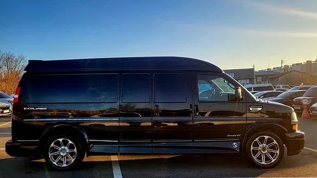 Chevrolet Express Van