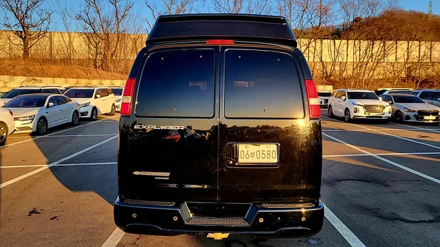 Chevrolet Express Van