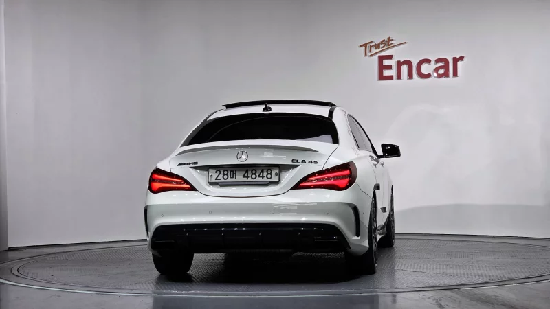 Mercedes-Benz CLA-Class