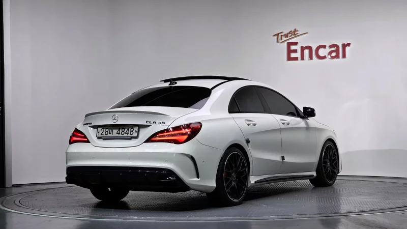 Mercedes-Benz CLA-Class