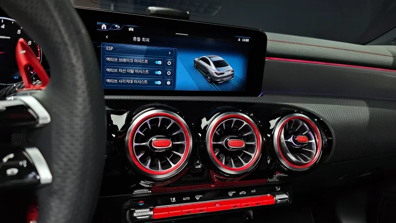 Mercedes-Benz CLA-Class