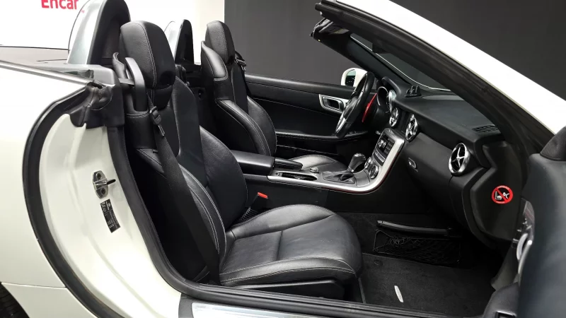 Mercedes-Benz SLK-Class