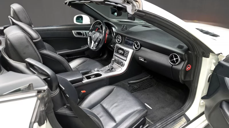 Mercedes-Benz SLK-Class