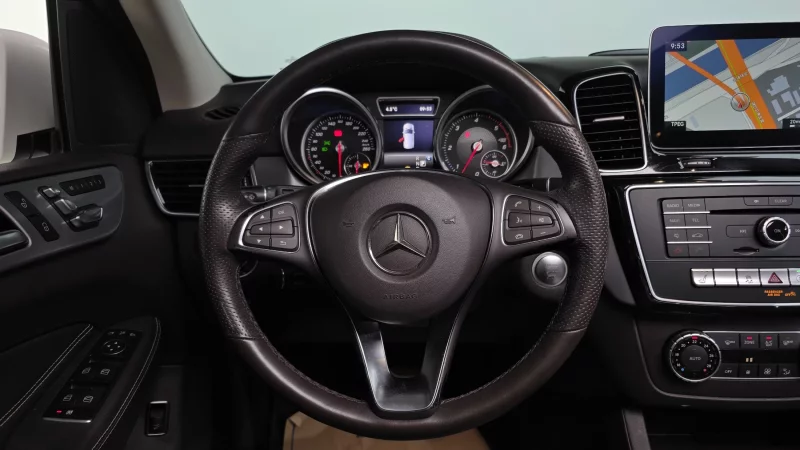 Mercedes-Benz GLE-Class