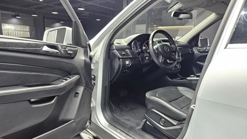 Mercedes-Benz M-class