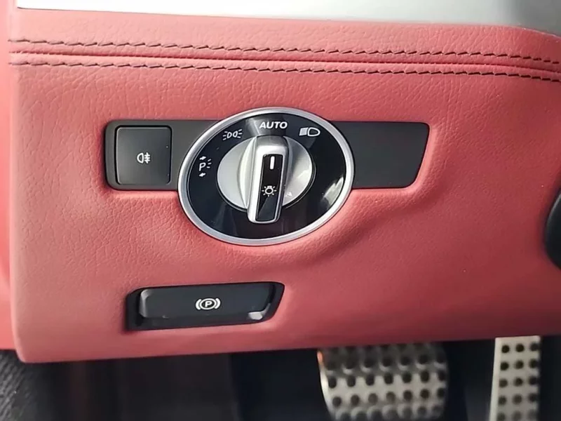 Mercedes-Benz SL-Class