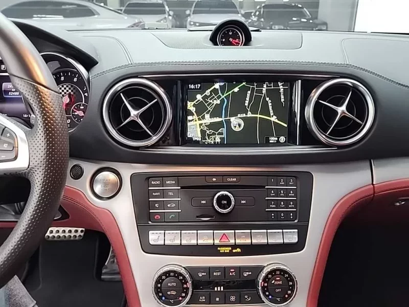 Mercedes-Benz SL-Class