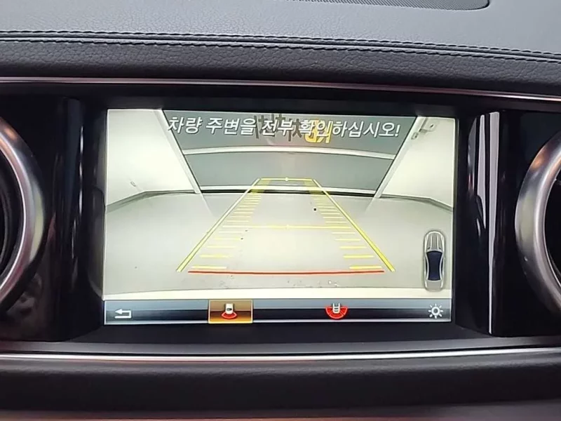 Mercedes-Benz SL-Class