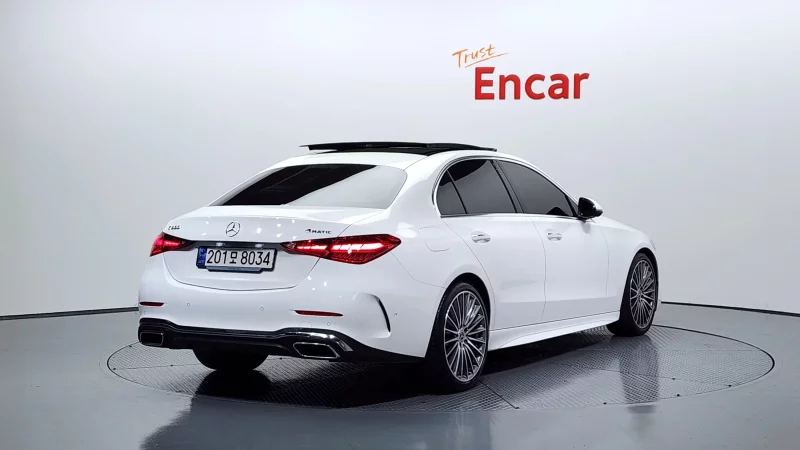 Mercedes-Benz C-Class