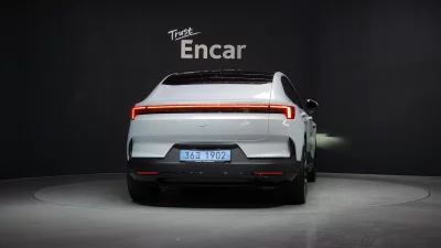 Polestar 4