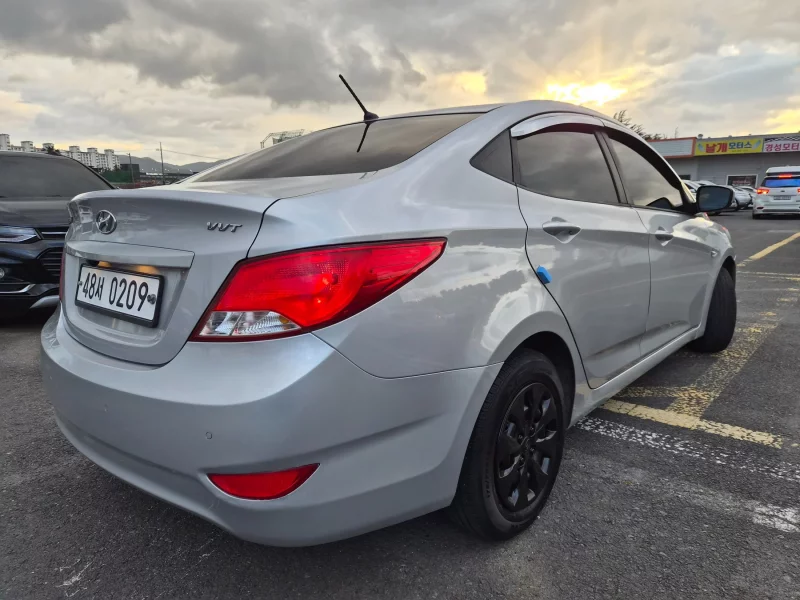Hyundai Accent