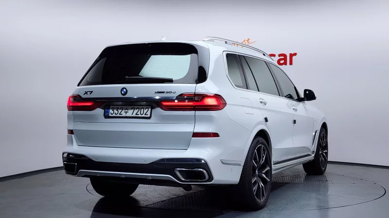 BMW X7