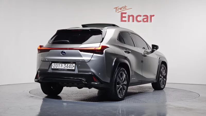 Lexus UX