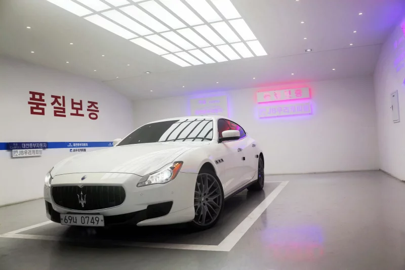 Maserati QUATTROPORTE