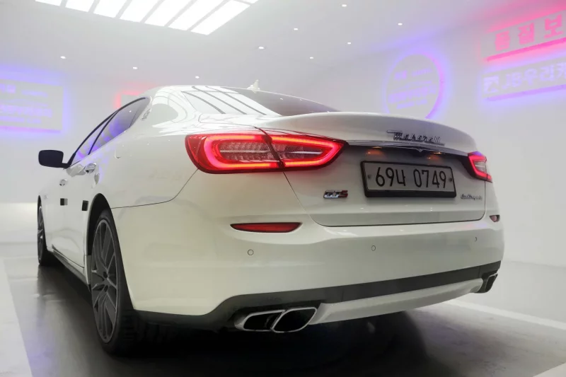 Maserati QUATTROPORTE