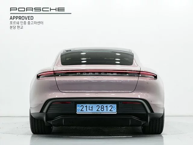 Porsche TAYCAN