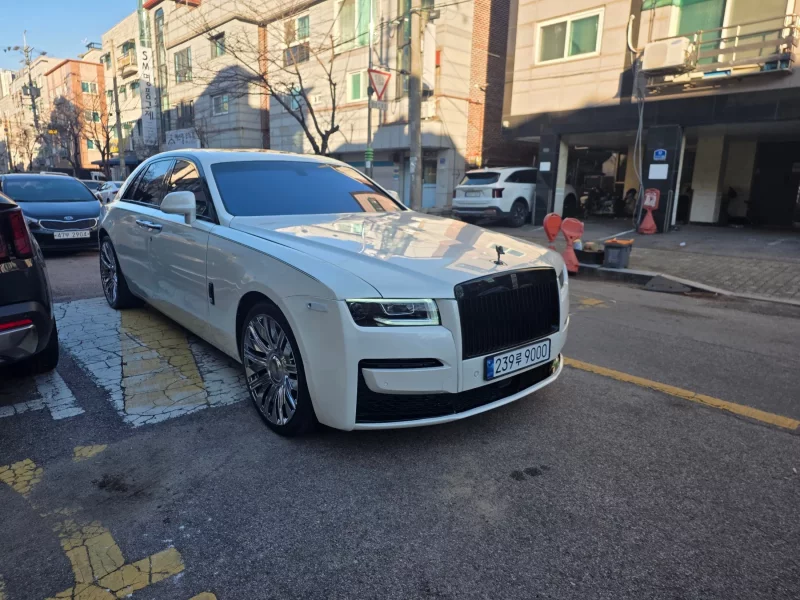 Rolls-Royce GHOST