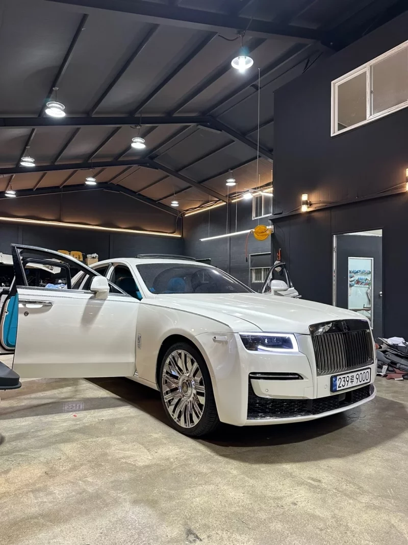 Rolls-Royce GHOST