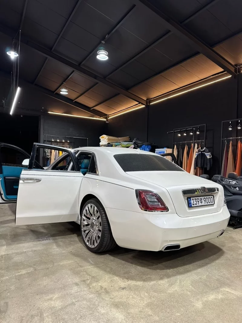 Rolls-Royce GHOST