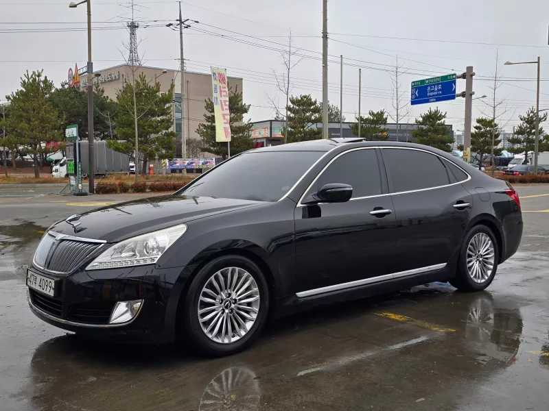 Hyundai Equus
