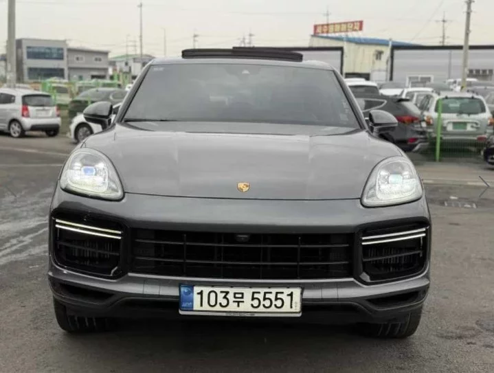 Porsche CAYENNE