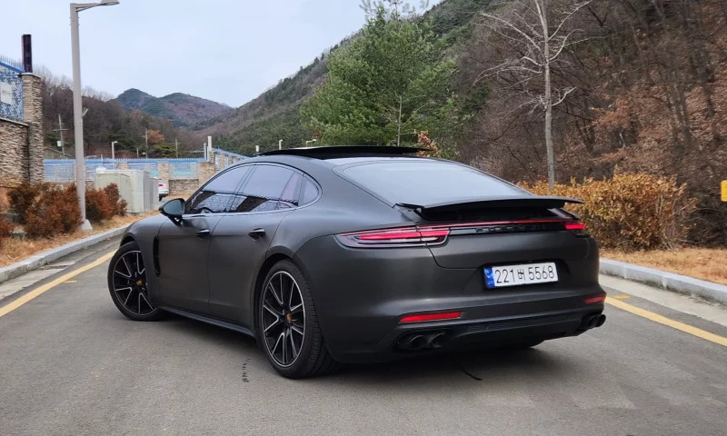Porsche PANAMERA