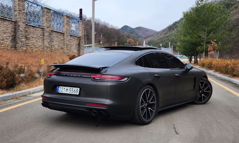 Porsche PANAMERA