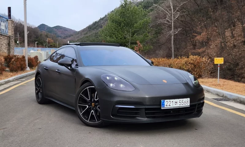 Porsche PANAMERA