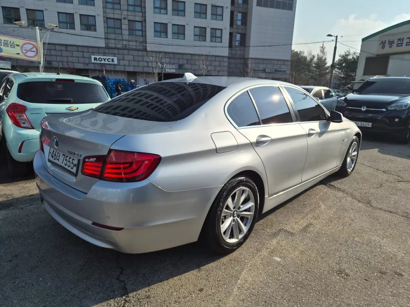 BMW 5-Series