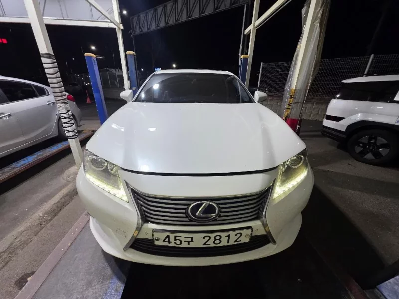 Lexus ES300h