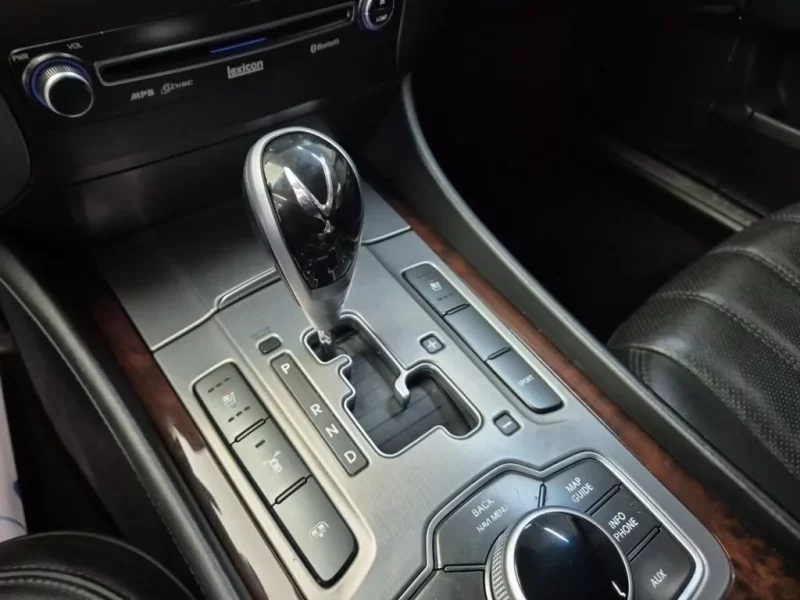 Hyundai Equus