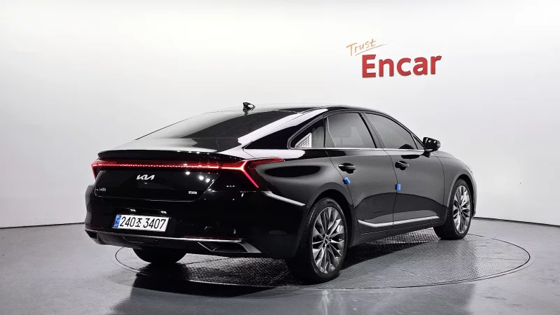 Kia K8