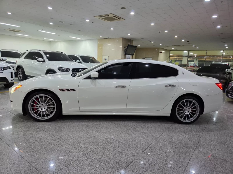 Maserati QUATTROPORTE