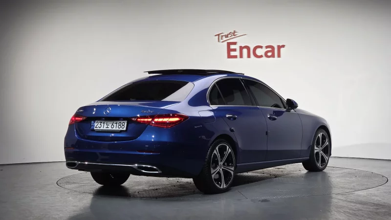 Mercedes-Benz C-Class