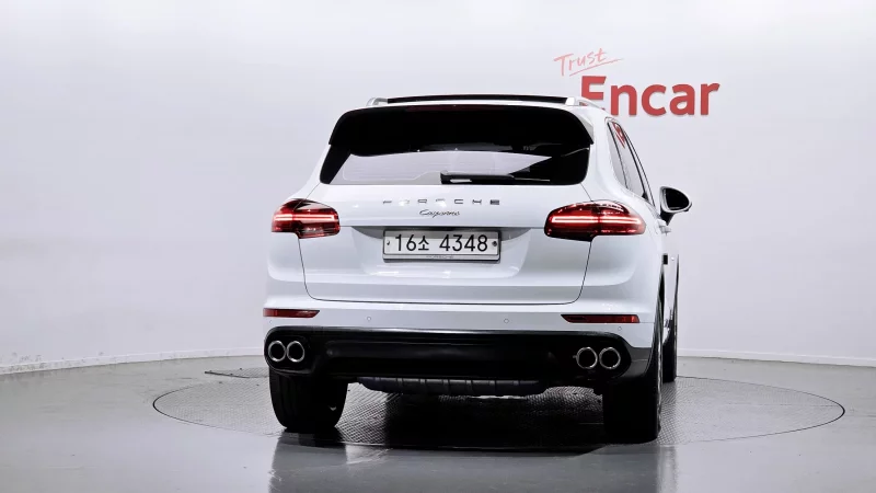 Porsche CAYENNE