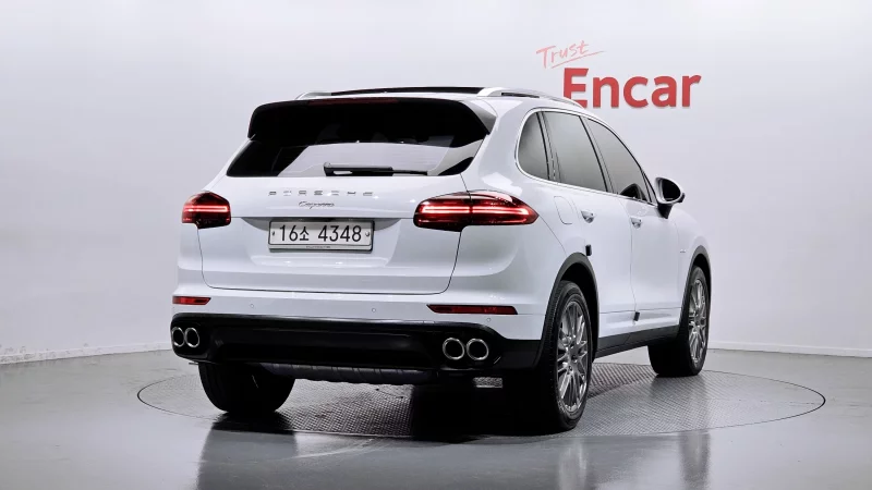 Porsche CAYENNE