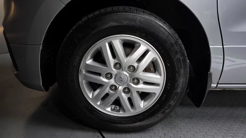 Hyundai Grand Starex